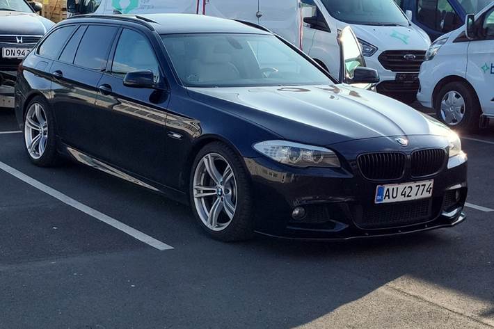 Sort BMW 525 fra 2010