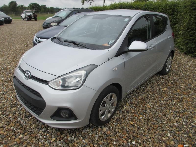 Grå Hyundai i10 fra 2015