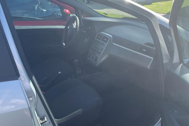 undefined Fiat Punto fra 2012