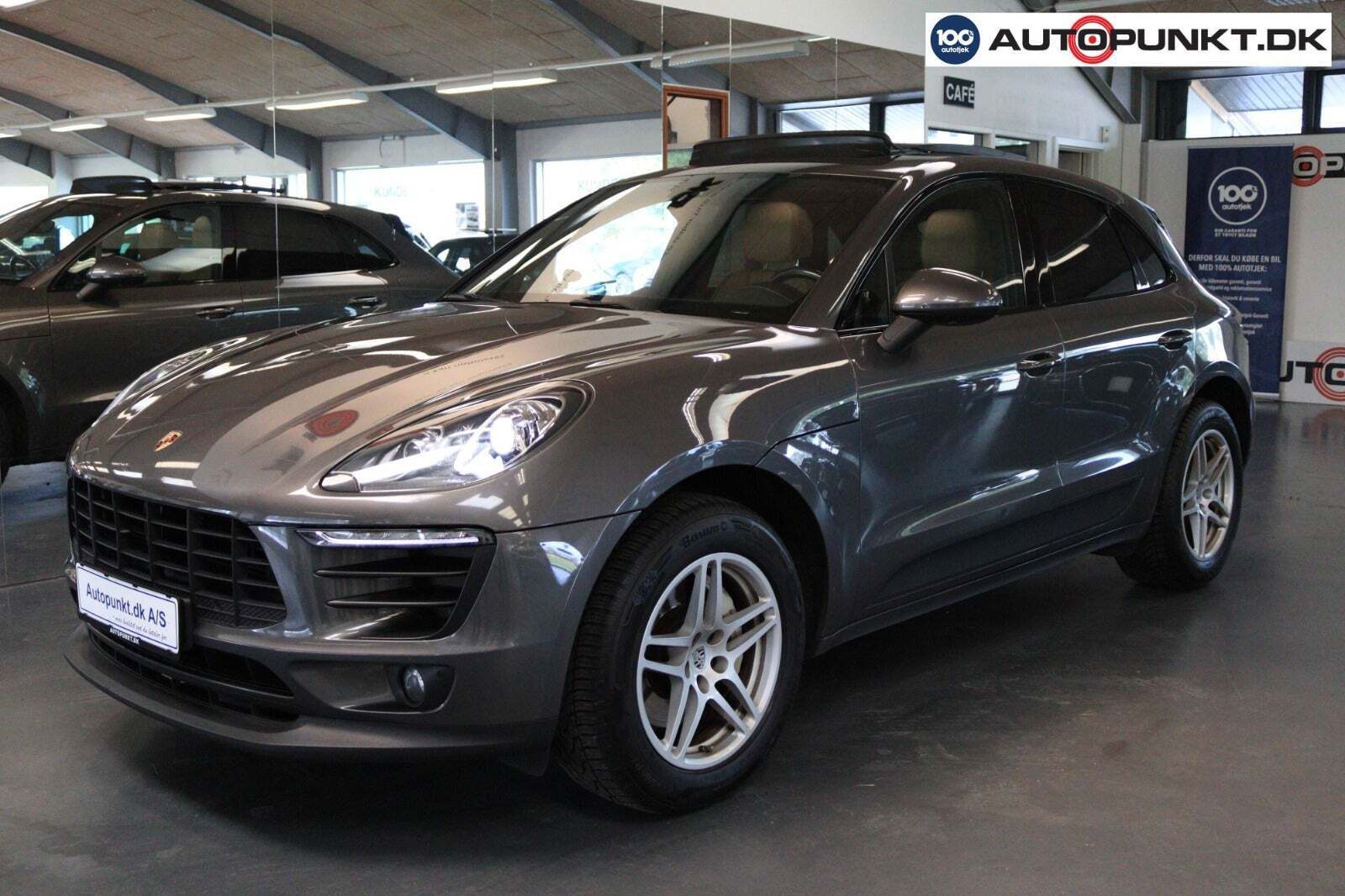 Grå Porsche Macan S fra 2018
