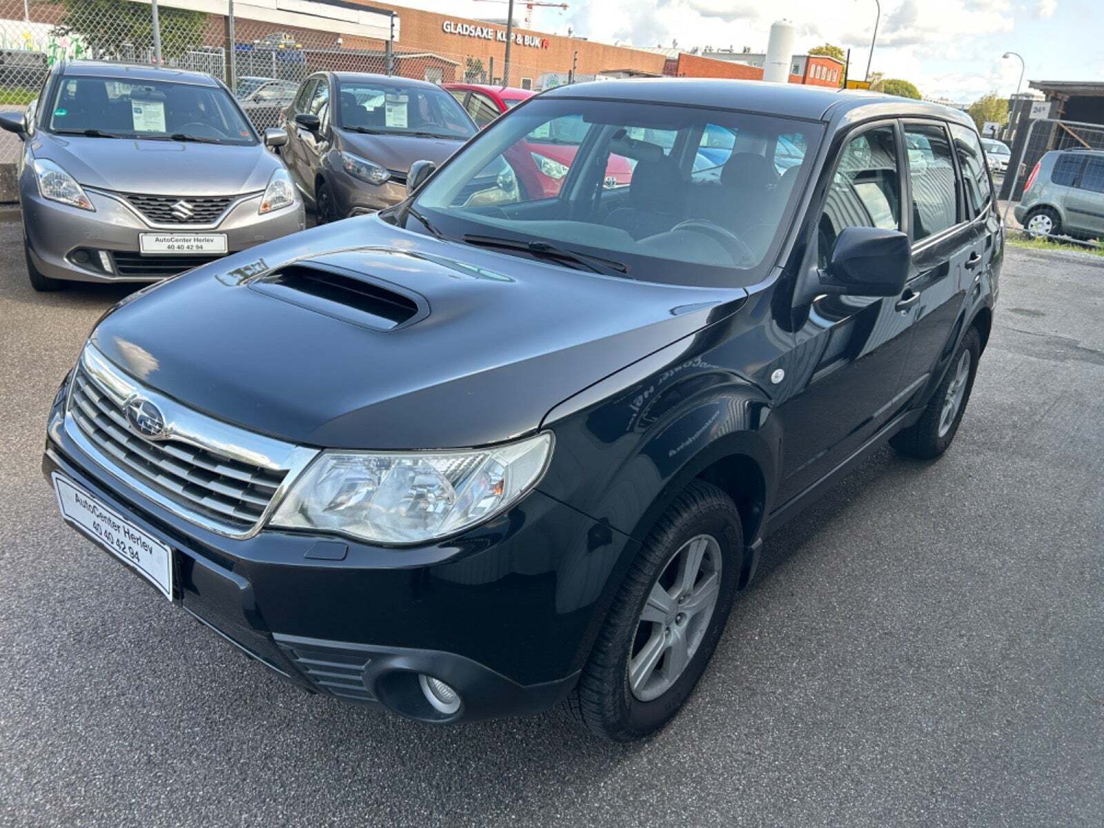 Sort Subaru Forester fra 2009