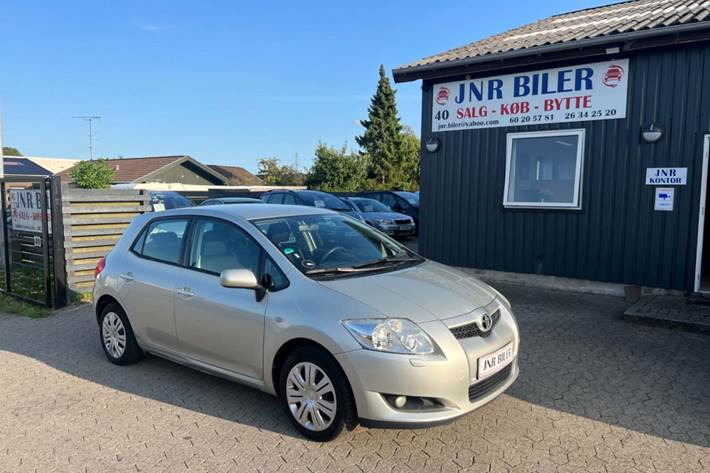 undefined Toyota Auris fra 2009