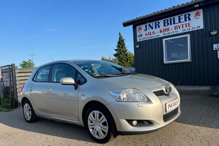undefined Toyota Auris fra 2009