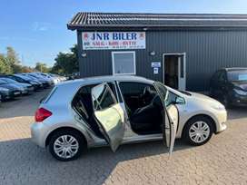 Toyota Auris 1,6 Sol