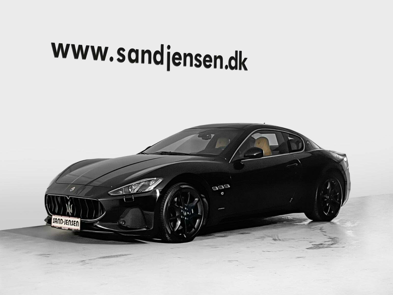 Sort Maserati Granturismo fra 2018