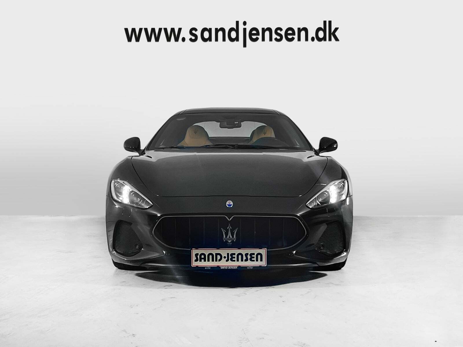Sort Maserati Granturismo fra 2018