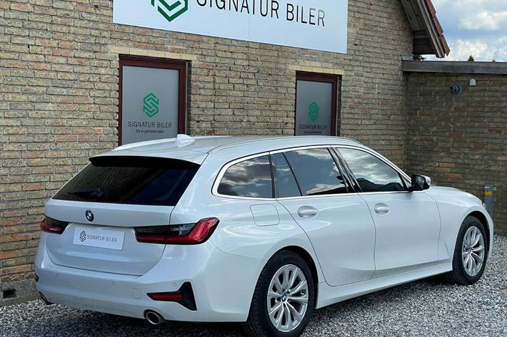 Hvid BMW 320d fra 2020