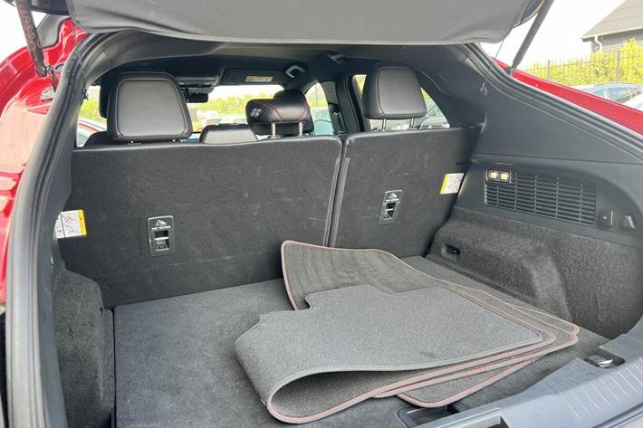 Rød Ford Mustang Mach-E fra 2022