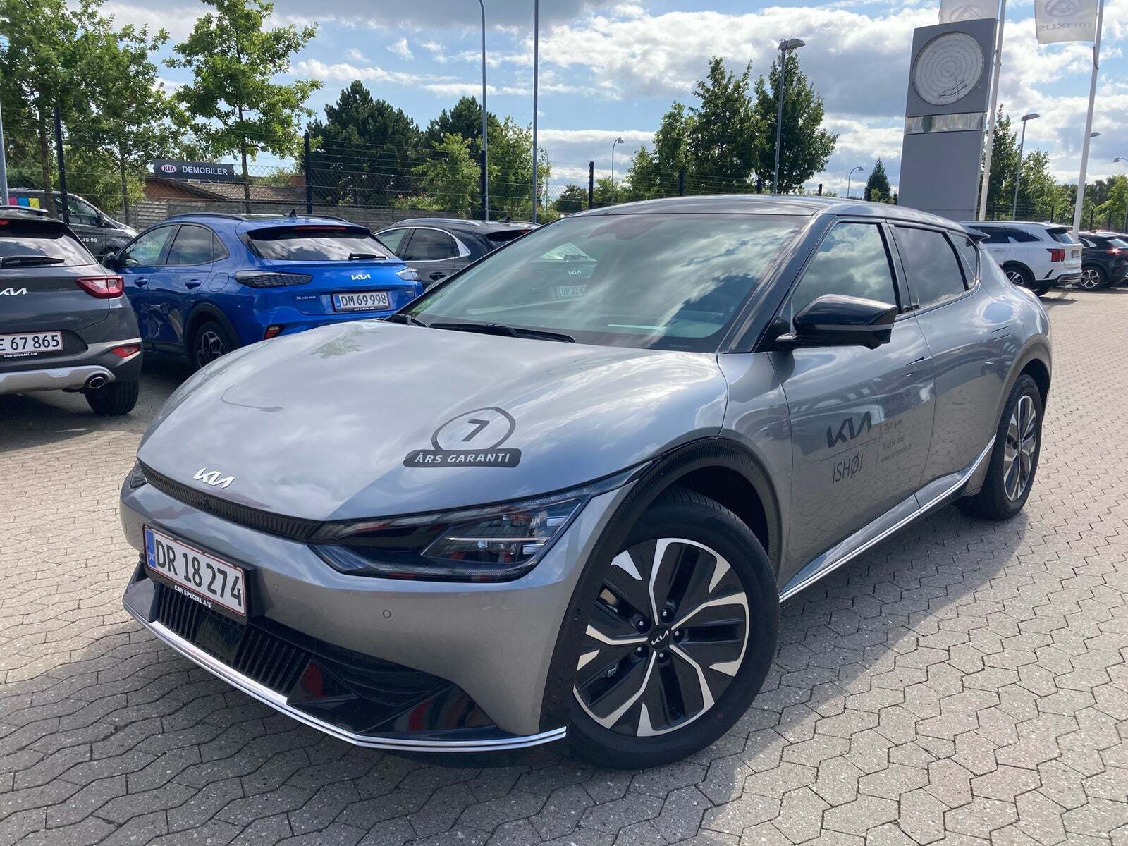 Beige Kia EV6 fra 2023