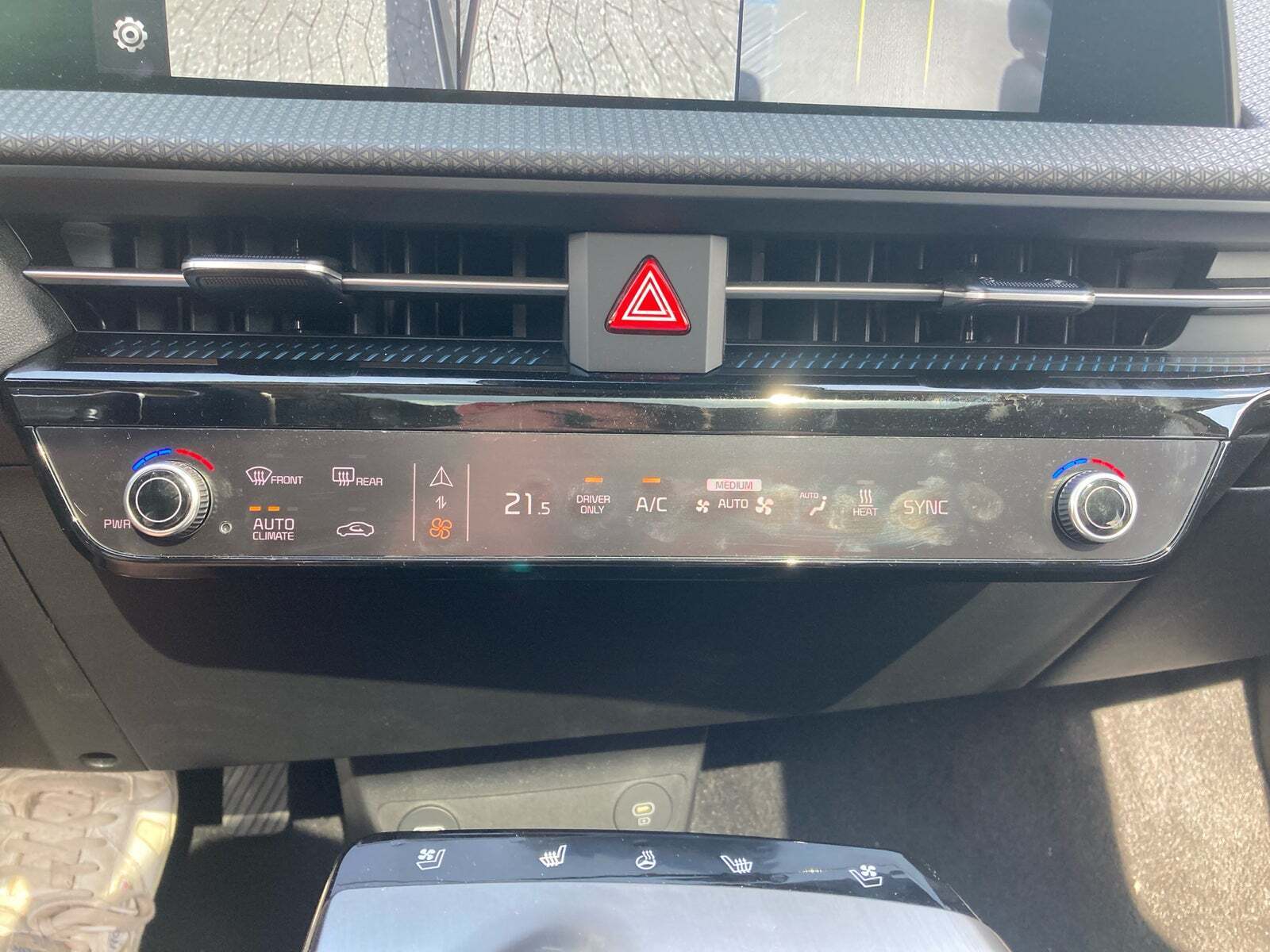 Beige Kia EV6 fra 2023