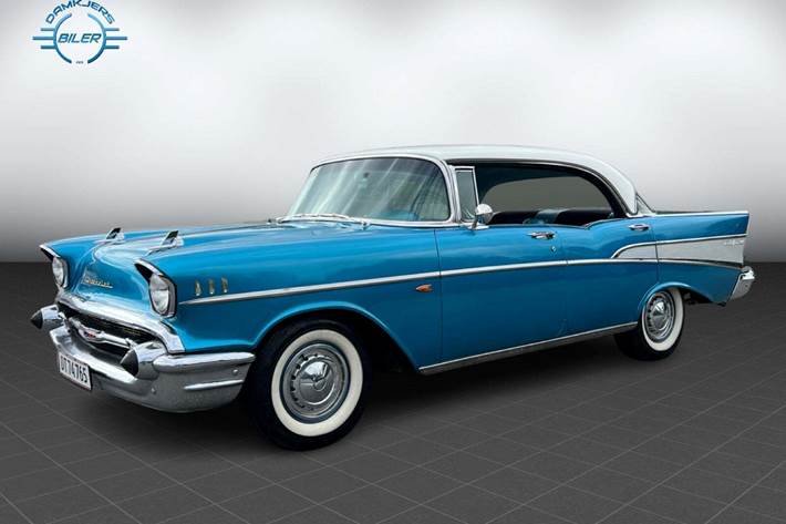 Blå Chevrolet Bel Air fra 1957
