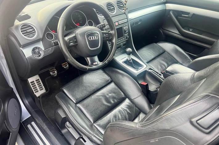 Sølv Audi A4 Cabriolet fra 2007