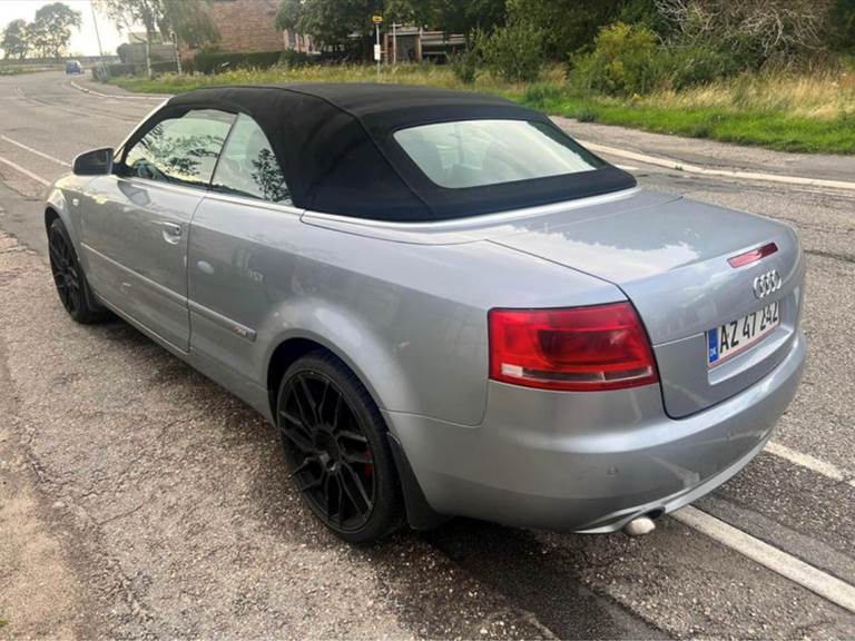 Audi A4 Cabriolet 2,0 S-Line