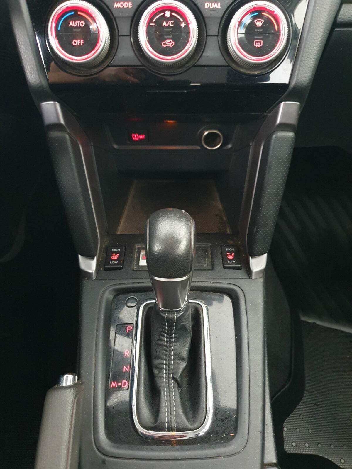 Hvid Subaru Forester fra 2016