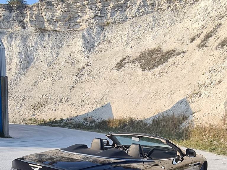 Aston Martin DB9 volante