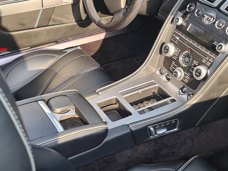 Aston Martin DB9 volante