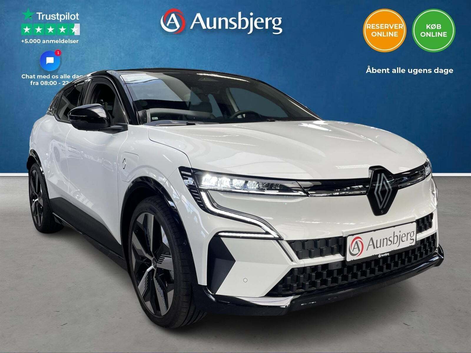 Grå Renault Megane E-Tech fra 2023