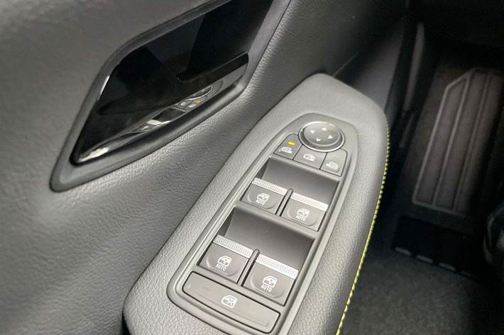 Grå Renault Megane E-Tech fra 2023