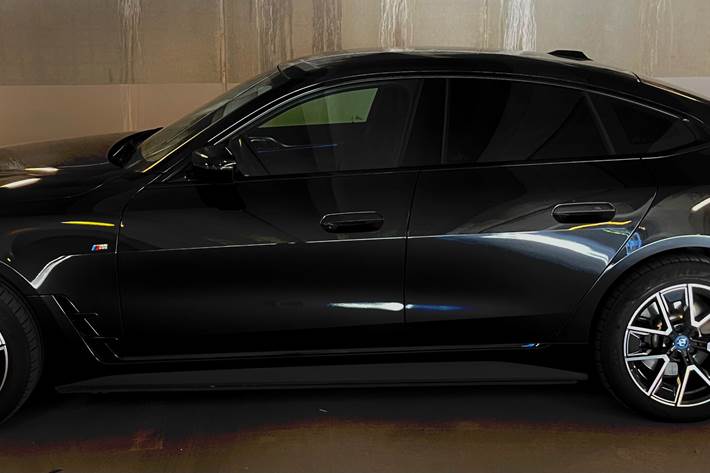 Sort BMW i4 fra 2022