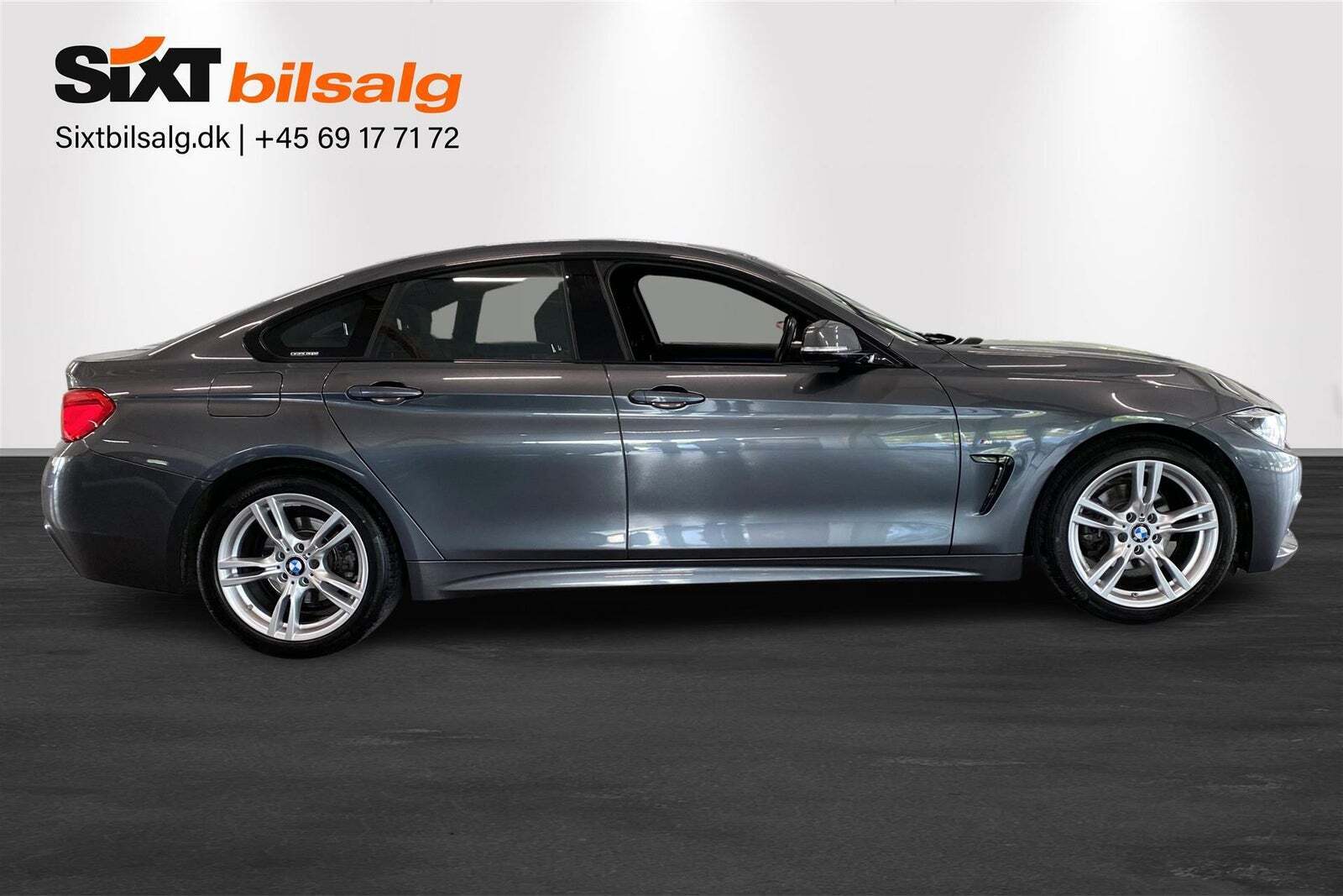 Grå BMW 420i fra 2019