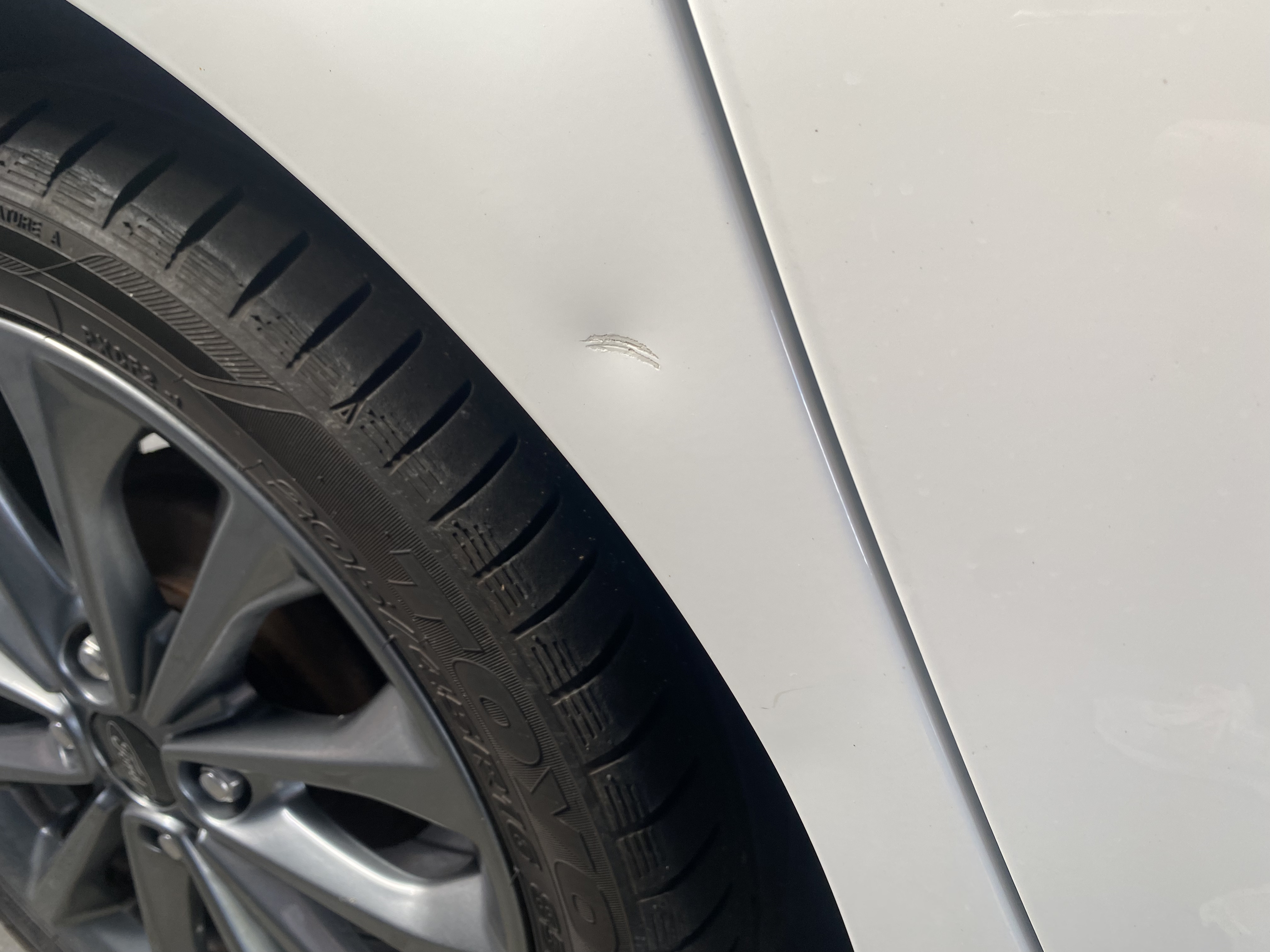 Hvid Ford Fiesta fra 2016