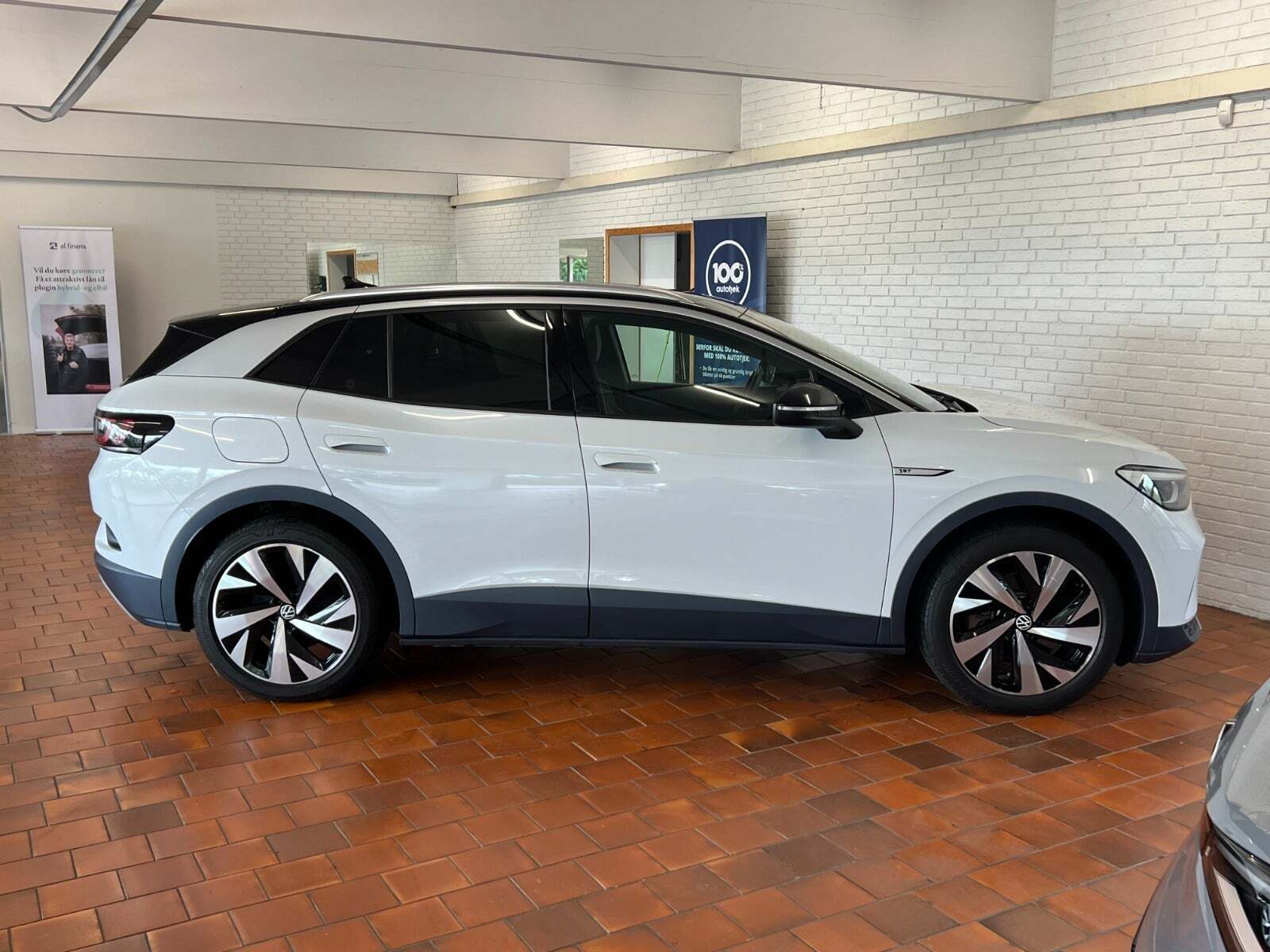 Grå VW ID.4 fra 2022