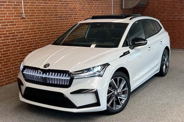 Grå Skoda Enyaq fra 2021