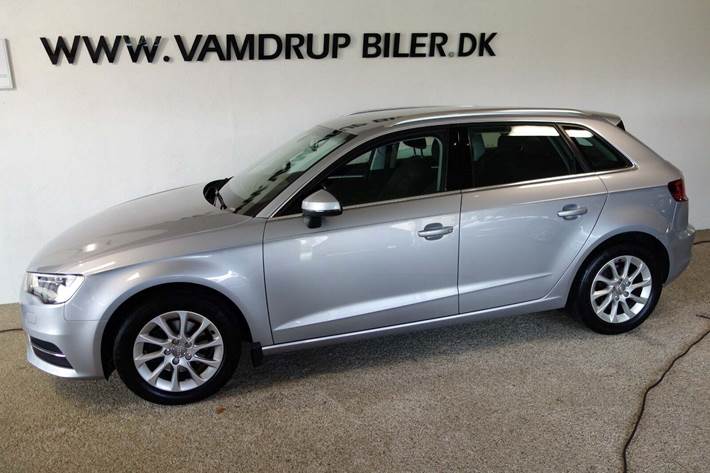 Grå Audi A3 fra 2015