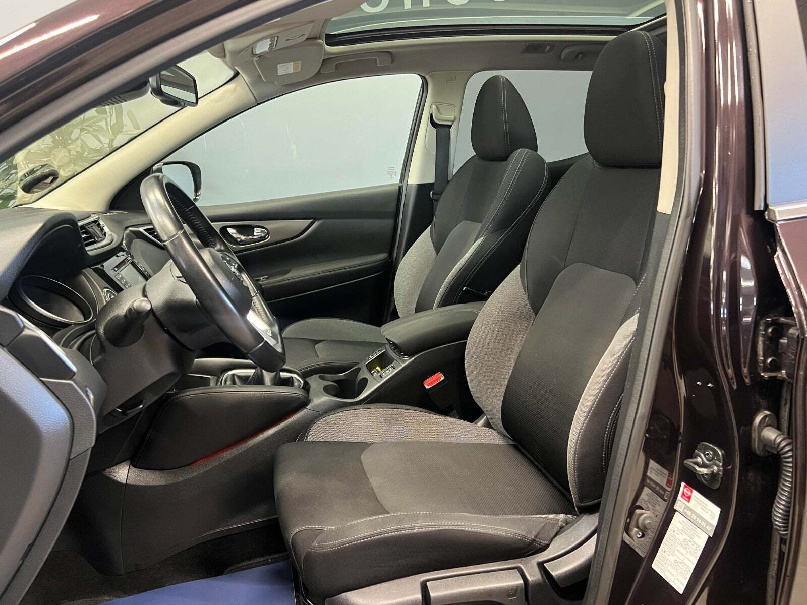 Sort Nissan Qashqai fra 2018