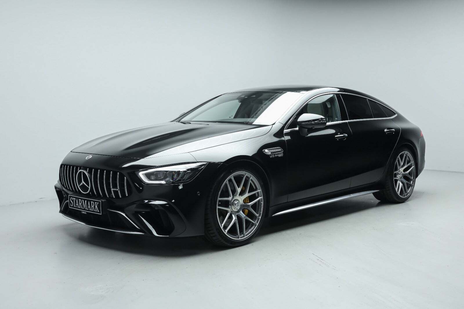 Grå Mercedes AMG GT 63 S fra 2022