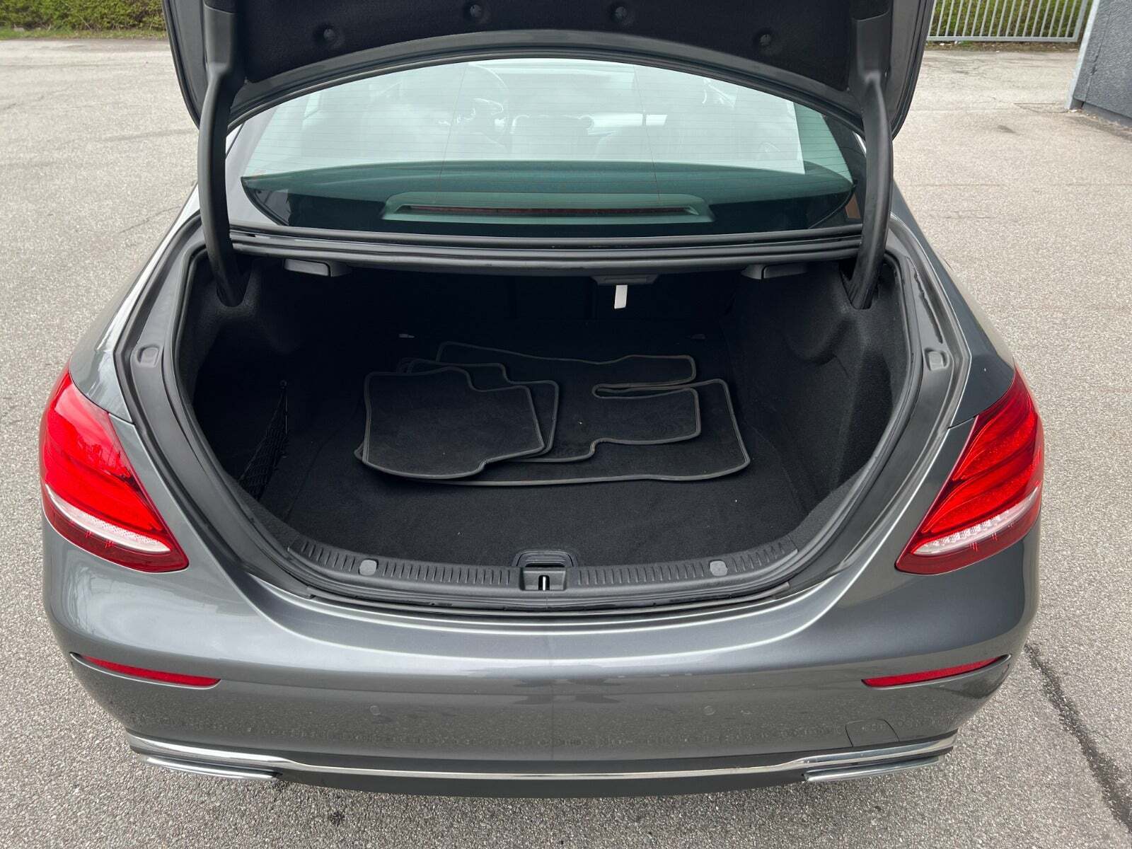 Mercedes E220 d 2,0 Avantgarde aut.