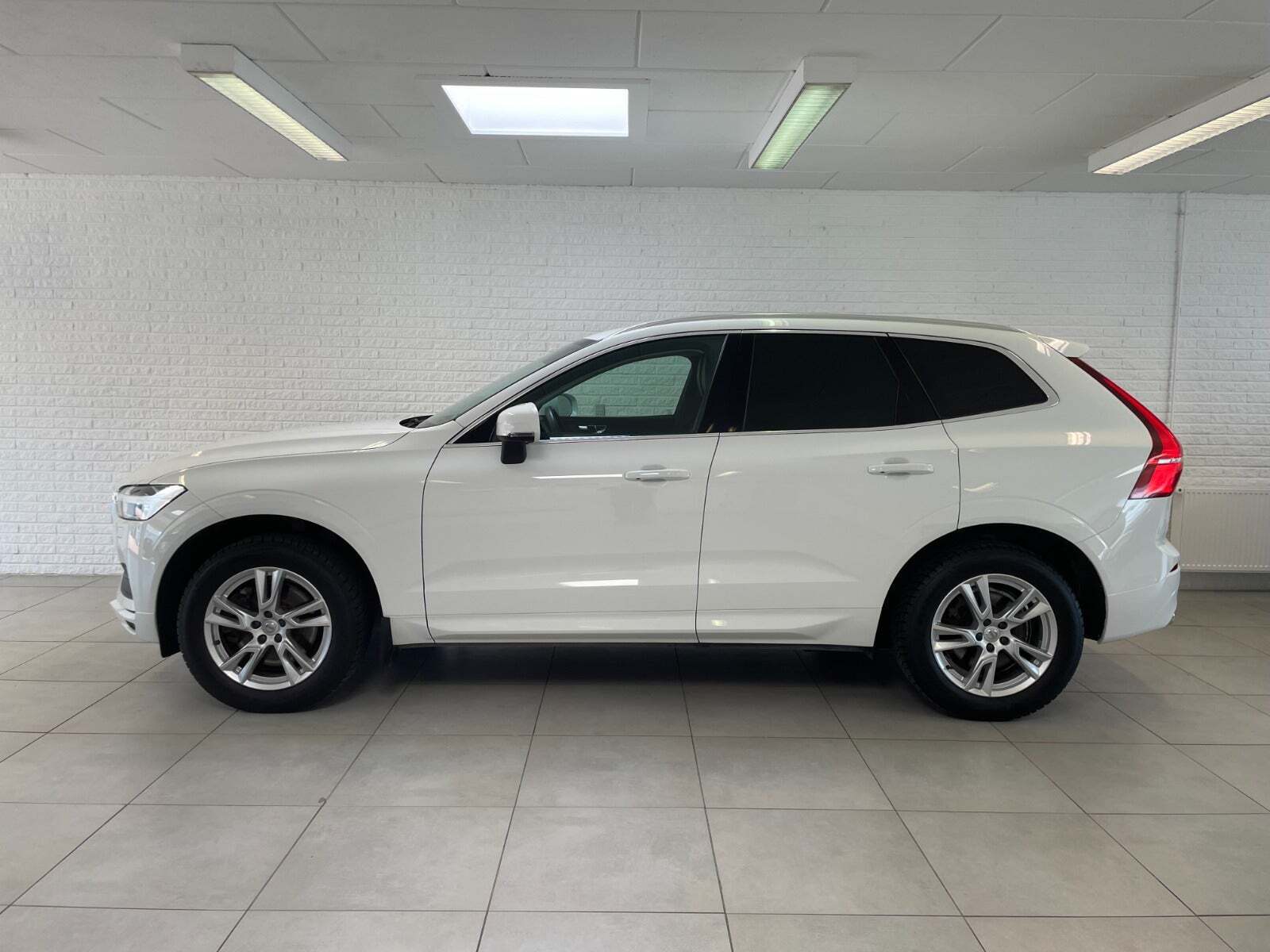 Hvid Volvo XC60 fra 2020