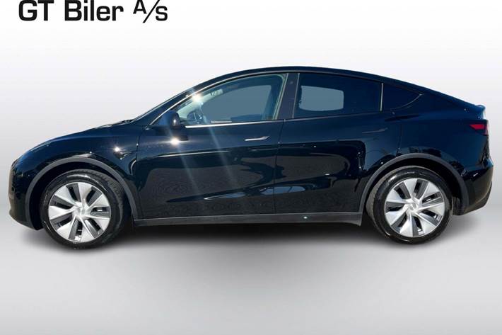 Sort Tesla Model Y fra 2023