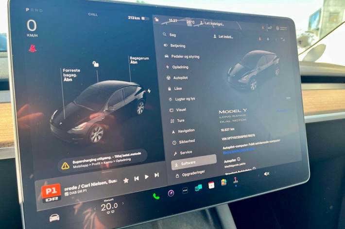 Sort Tesla Model Y fra 2023