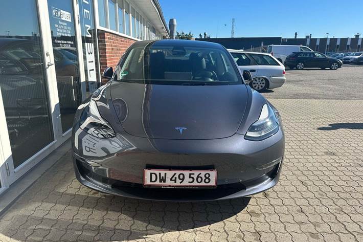 undefined Tesla Model 3 fra 2022