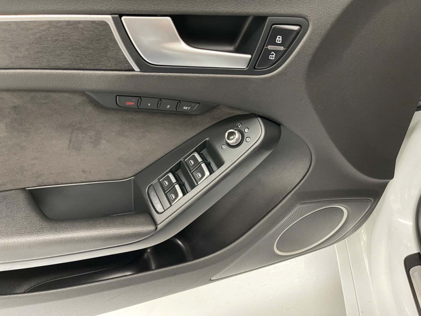 Hvid Audi S5 fra 2012