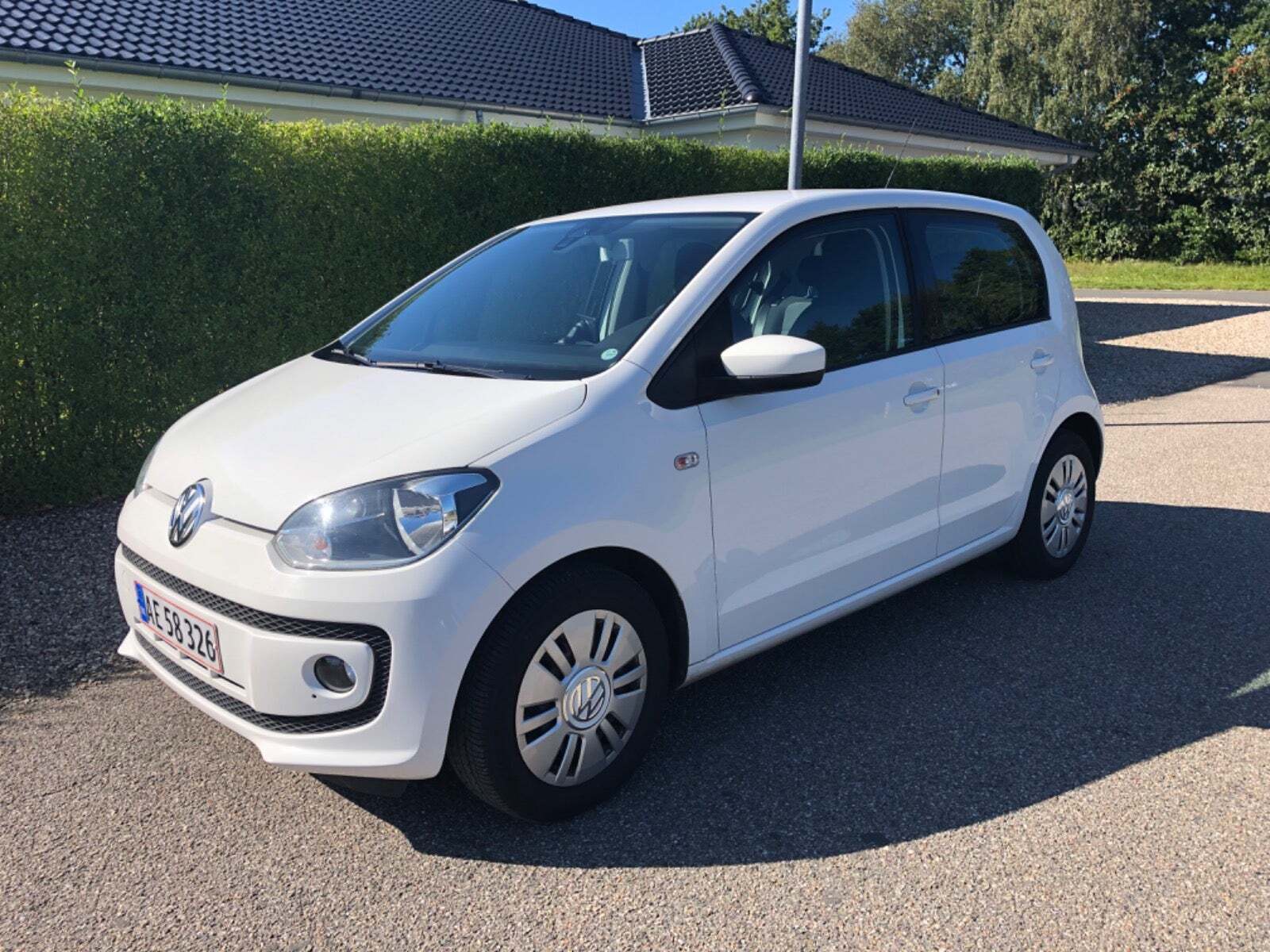 Hvid VW UP! fra 2013