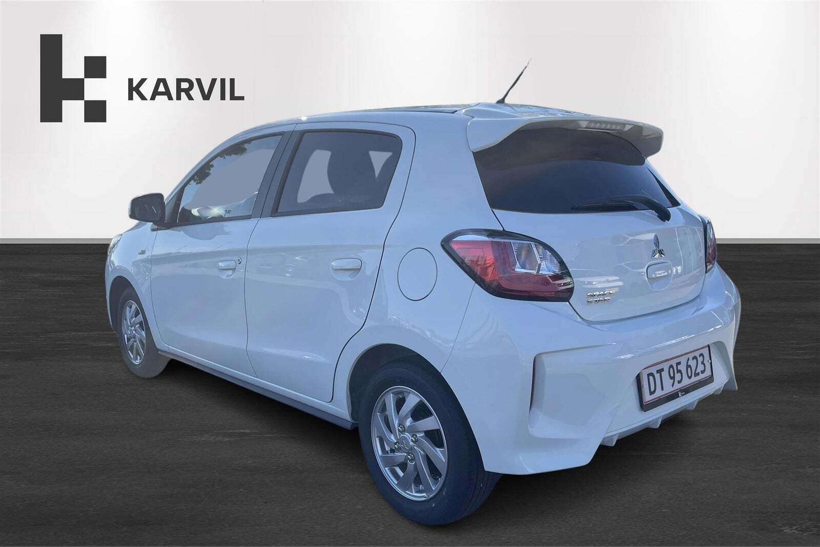 Hvid Mitsubishi Space Star fra 2023