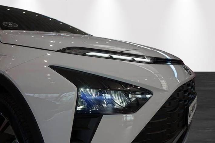 Hvid Hyundai Bayon fra 2023