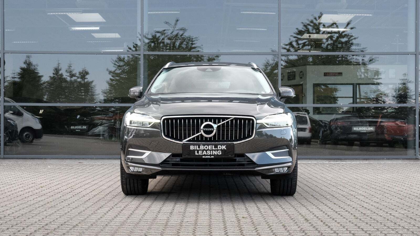 Grå Volvo XC60 fra 2018