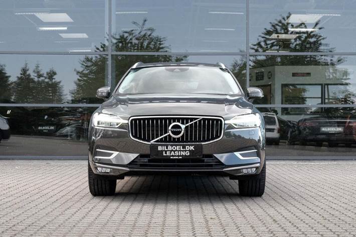 Grå Volvo XC60 fra 2018