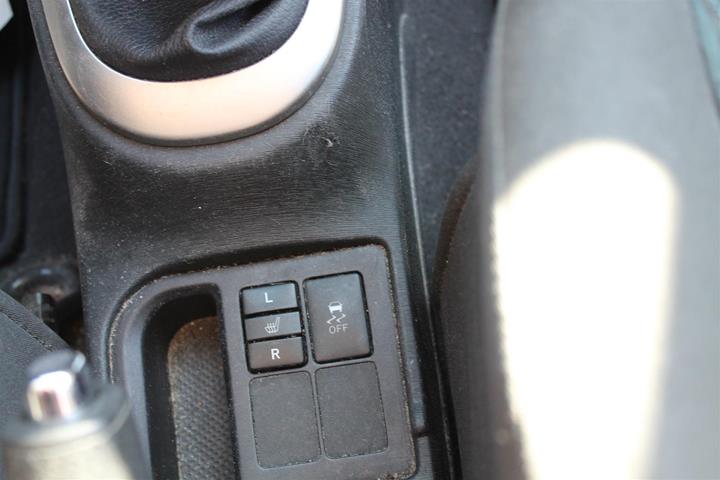 Hvid Toyota Yaris fra 2012