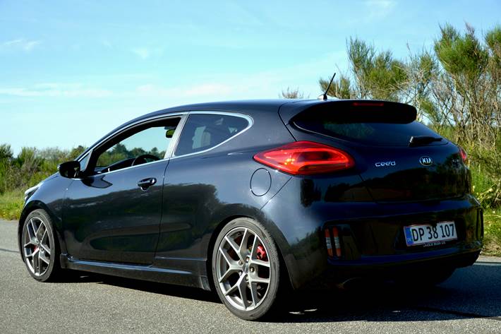 Sort Kia ProCeed fra 2014