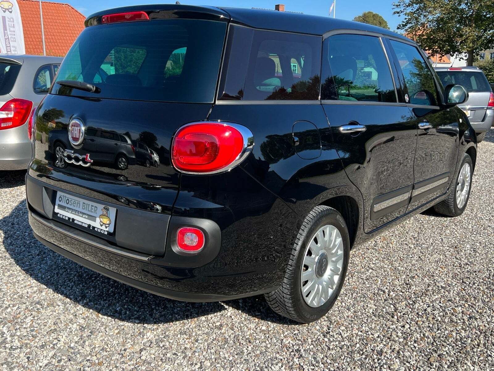 Grå Fiat 500L fra 2013