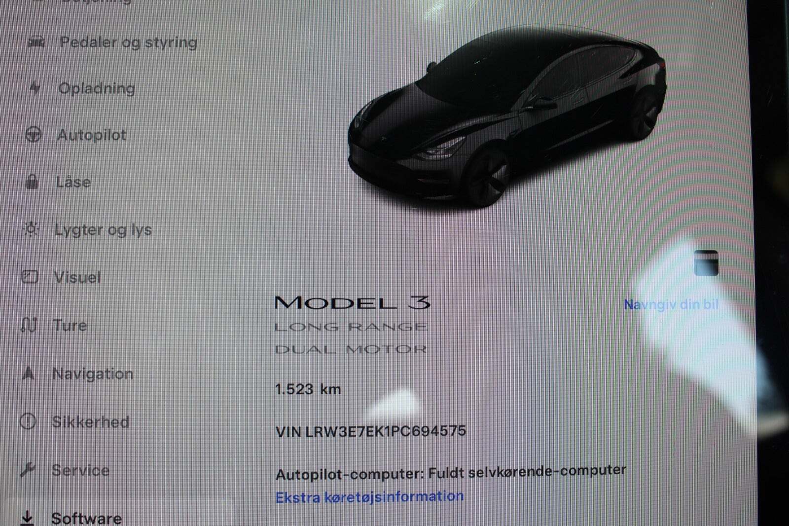 Sort Tesla Model 3 fra 2023