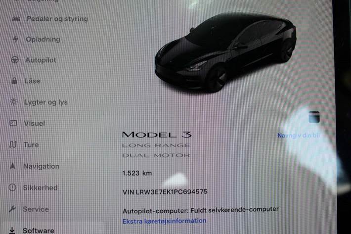 Sort Tesla Model 3 fra 2023