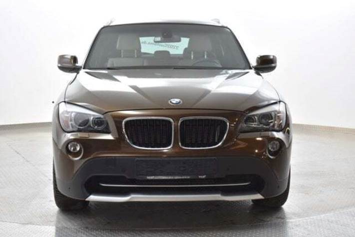 Beige BMW X1 fra 2010