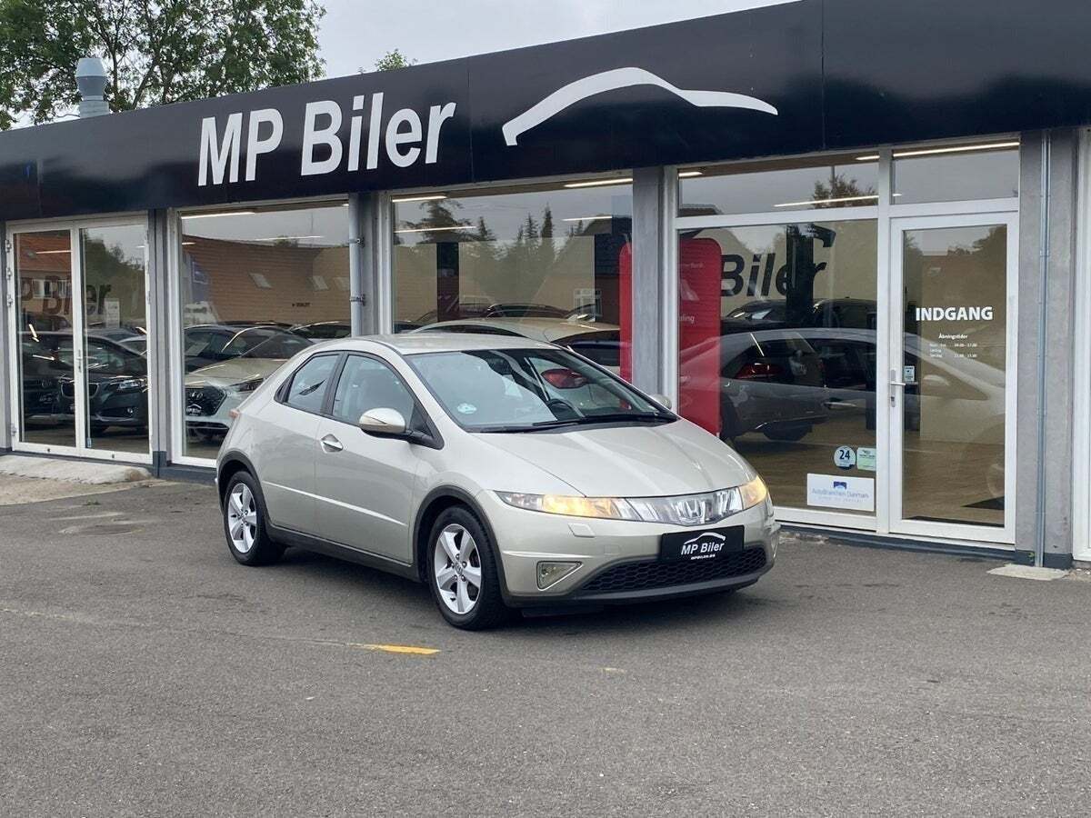 Grå Honda Civic fra 2007