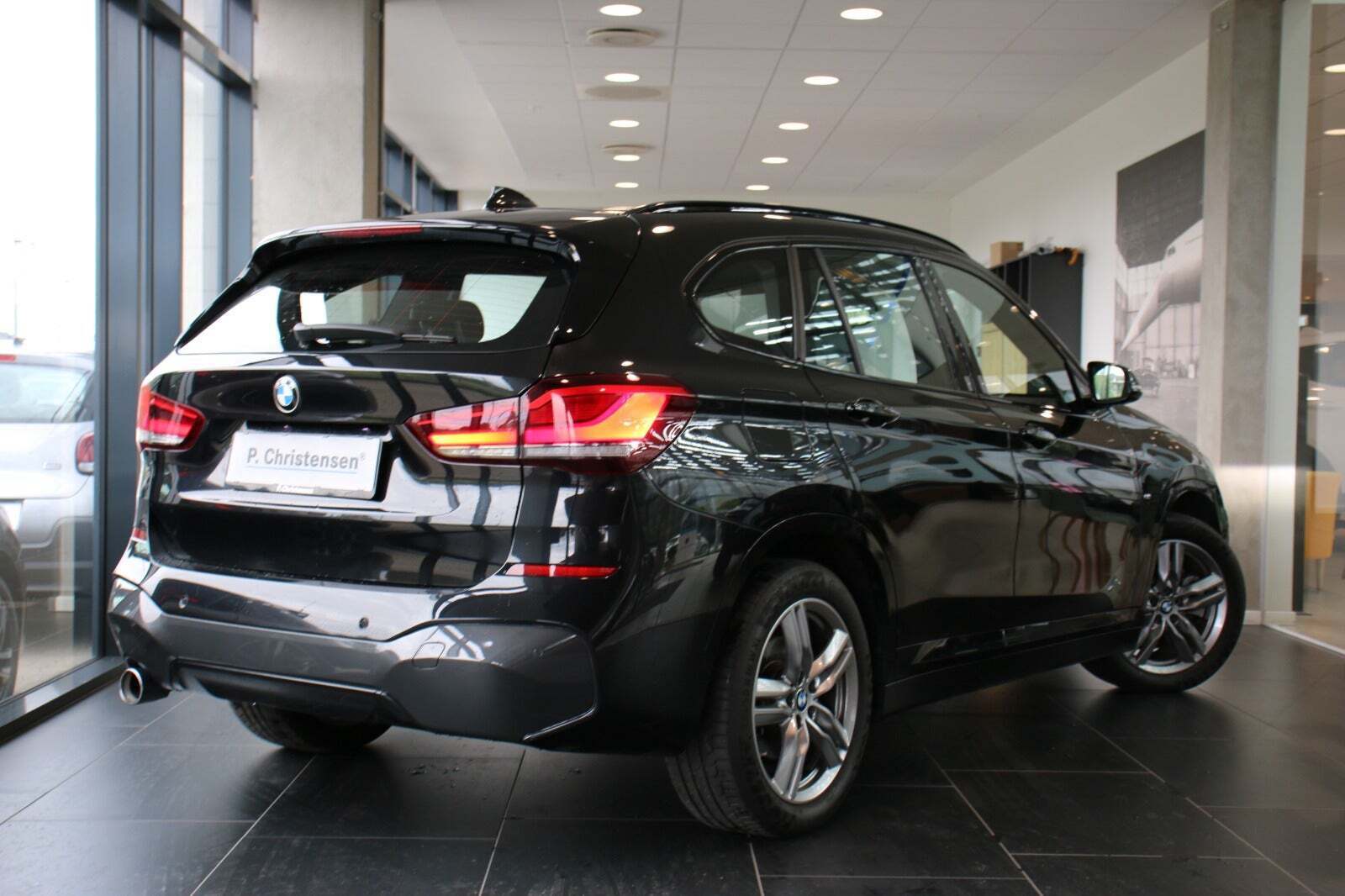 Sort BMW X1 fra 2021