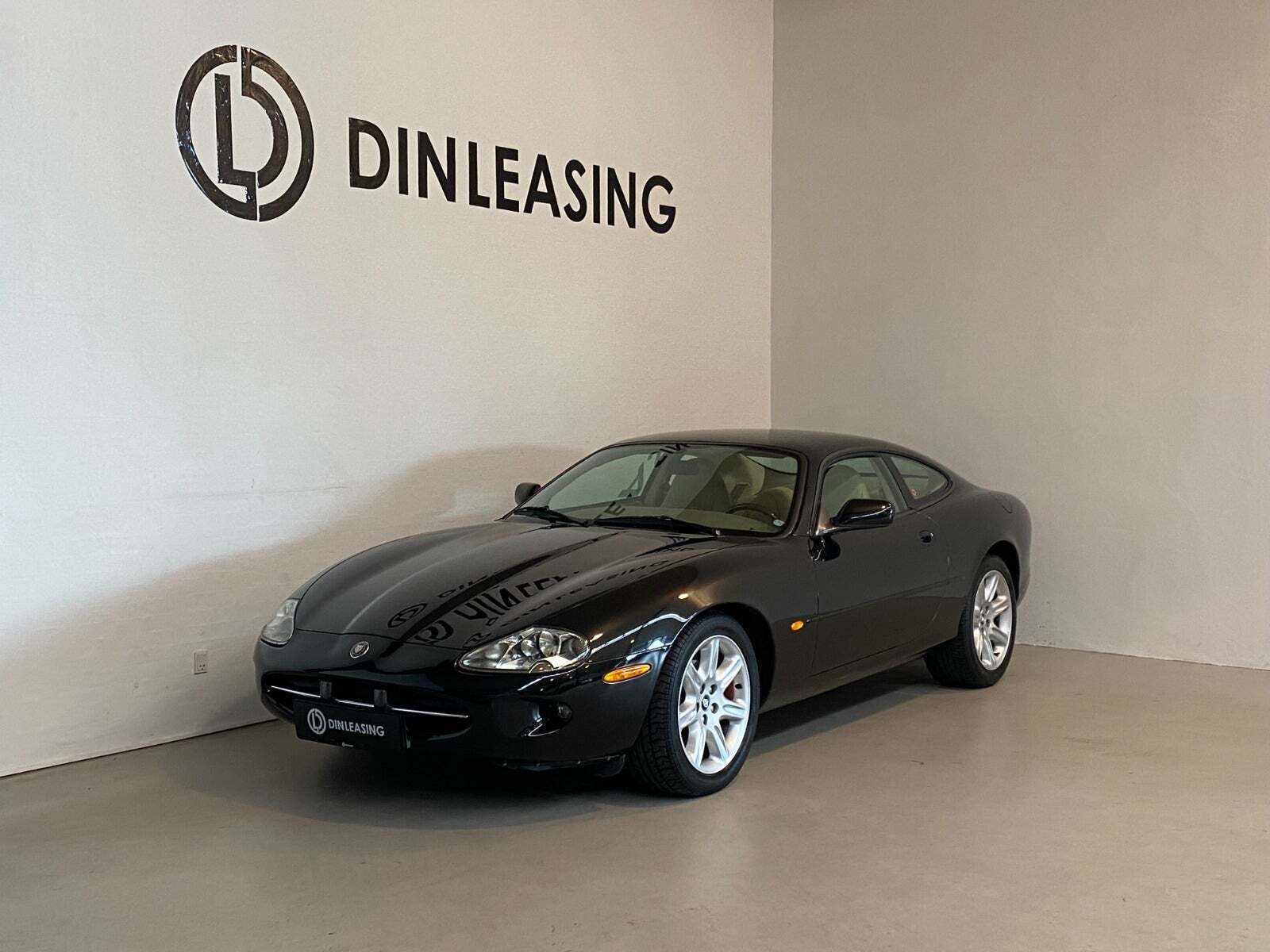 undefined Jaguar XK fra 1997